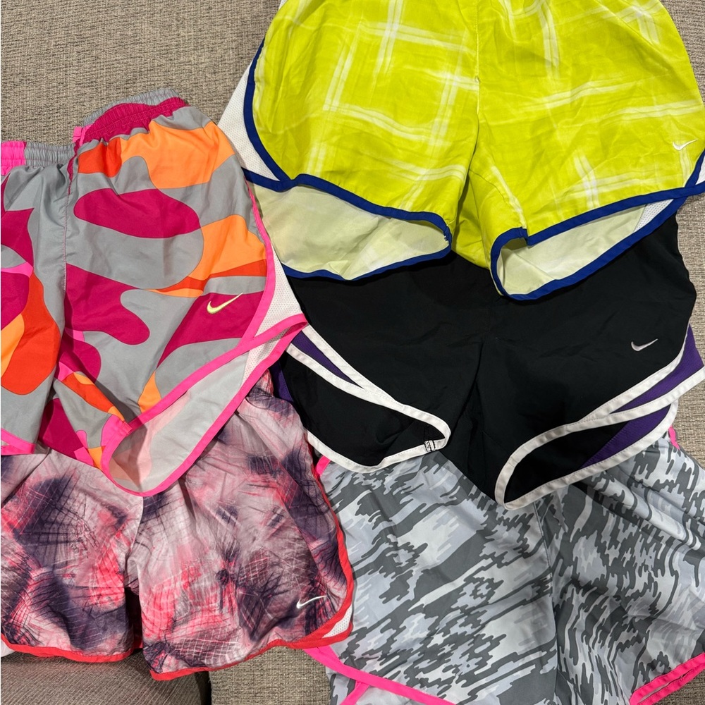 Women Nike Tempo Running Athletic Shorts Bundle size xs W/ XL Youth